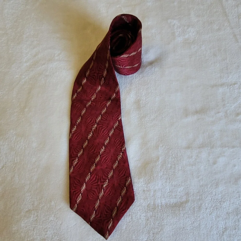 Bill Blass Necktie Mens OS Burgundy Geometric‎ Sunburst Silk Black Label Tie